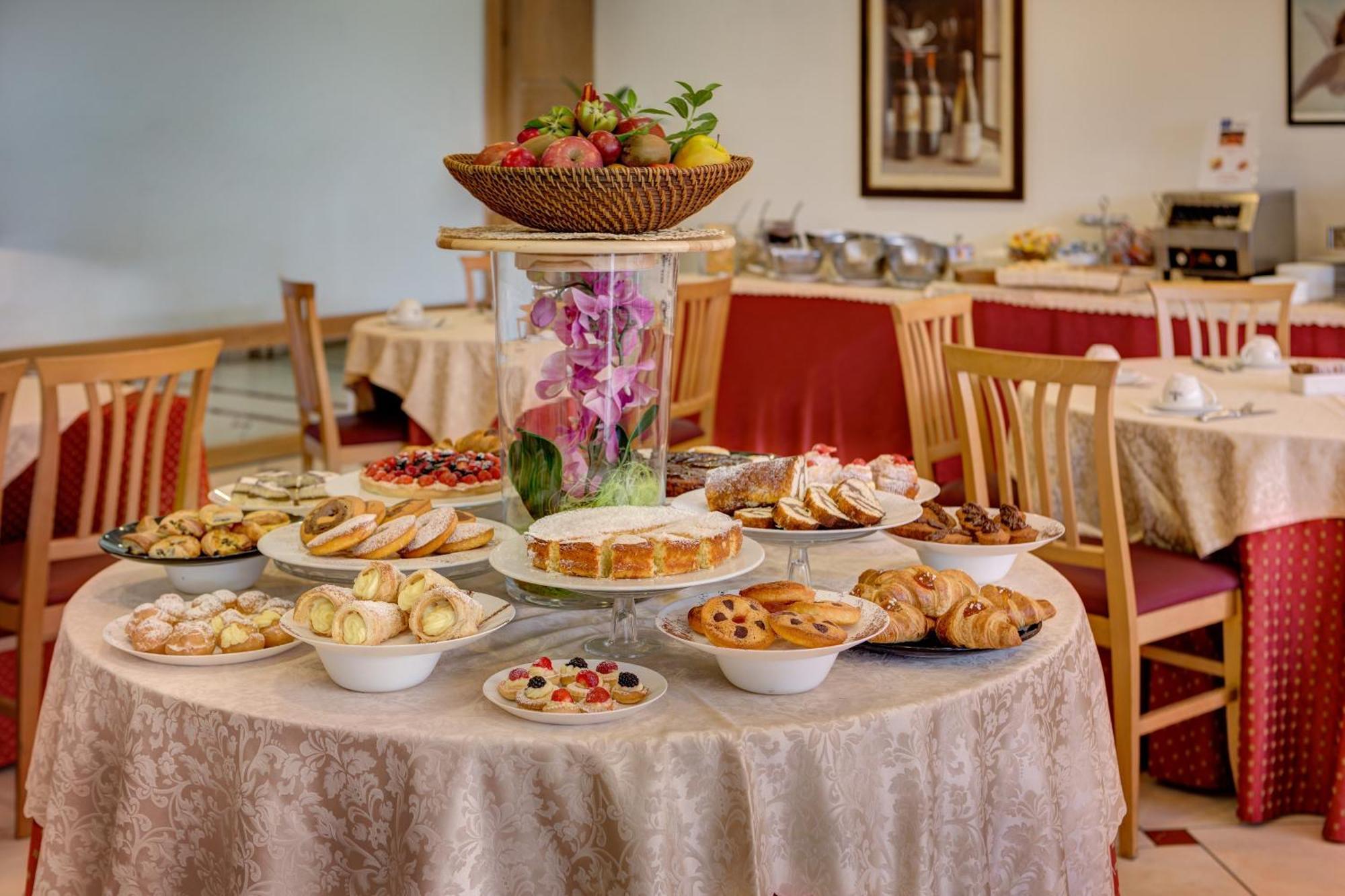 Ih Hotels Firenze Business Scandicci Exteriér fotografie